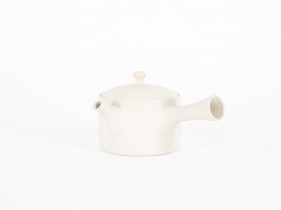 WHITE TOKONAME KYUSU TEAPOT