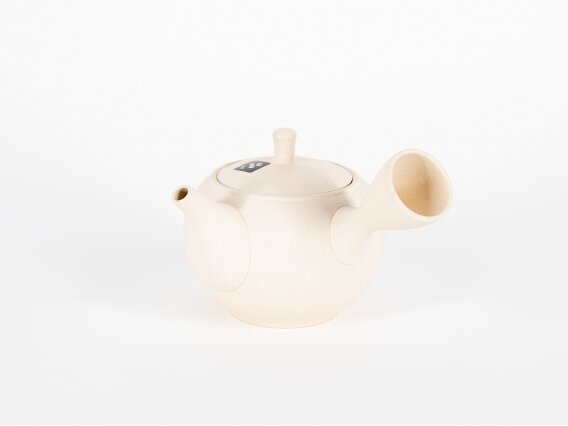 KYUSU TEAPOT MADE FROM WHITE CLAY